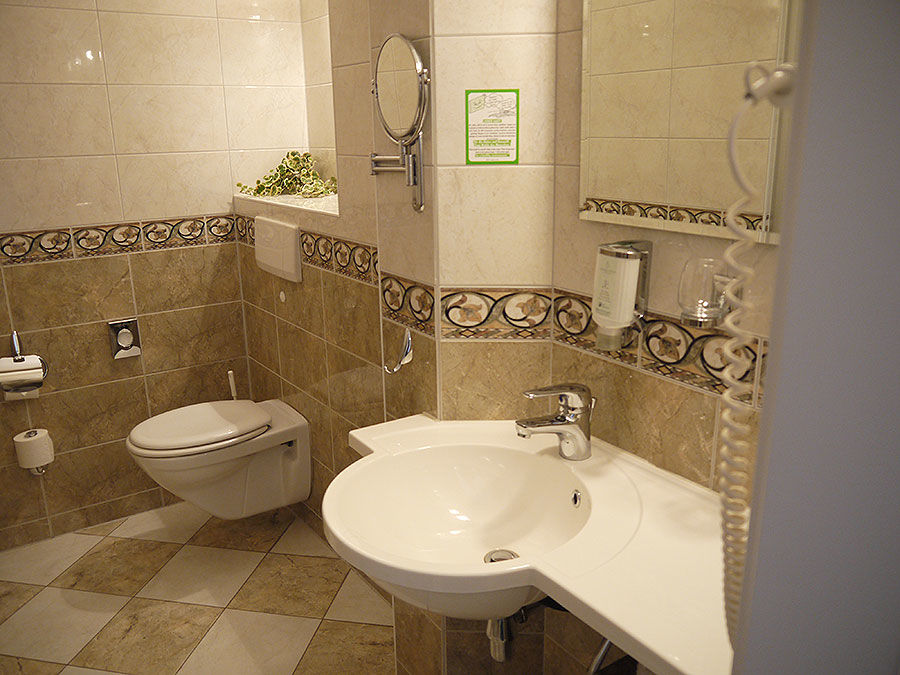 Landhotel Schwarzer Adler Suelzetal Phòng bức ảnh