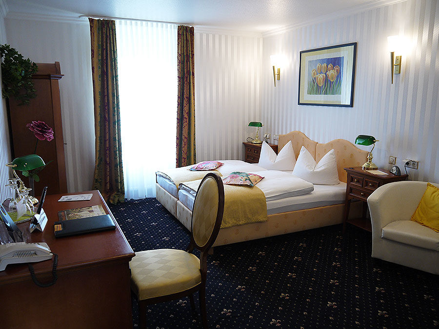 Landhotel Schwarzer Adler Suelzetal Phòng bức ảnh