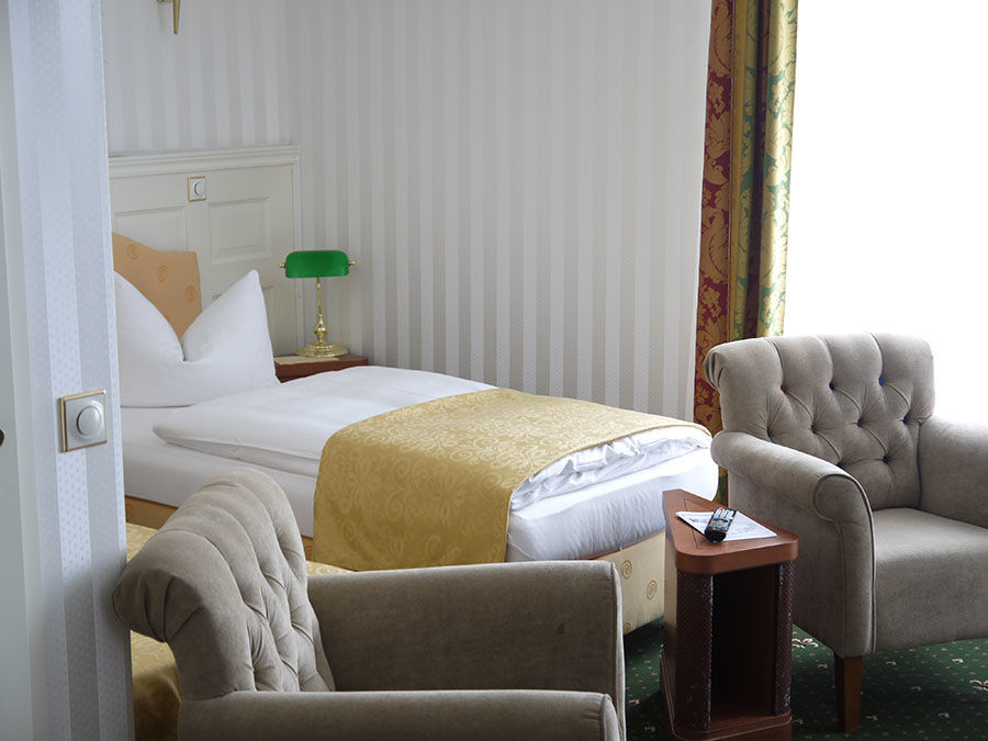 Landhotel Schwarzer Adler Suelzetal Phòng bức ảnh