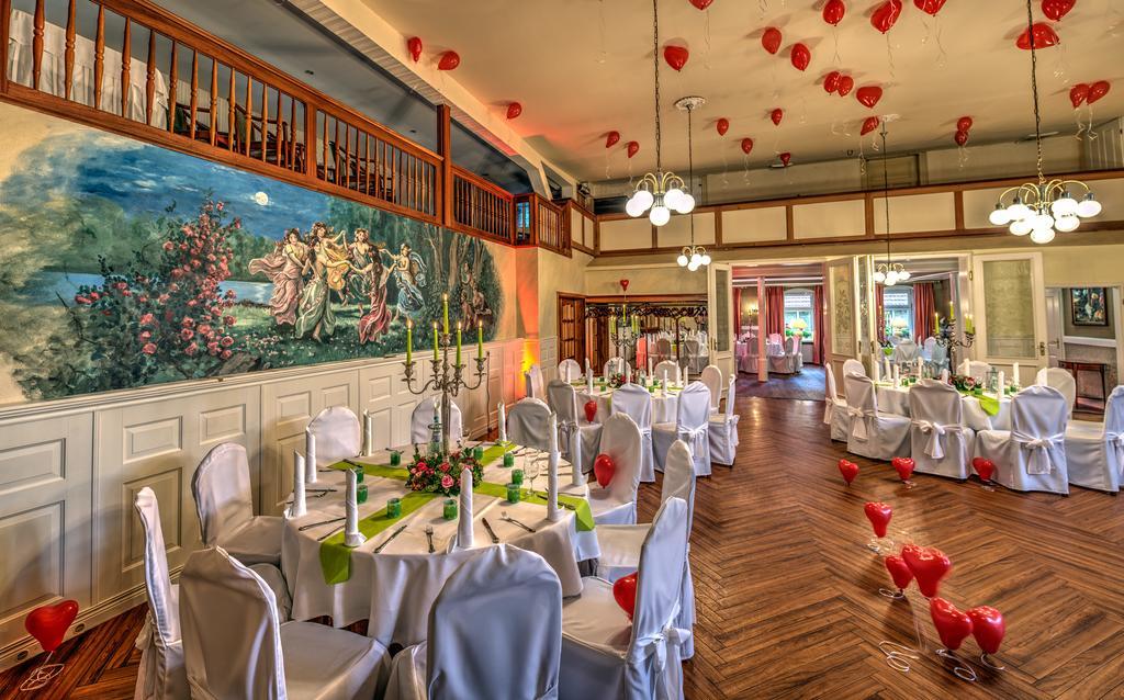 Landhotel Schwarzer Adler Suelzetal Kinh doanh bức ảnh
