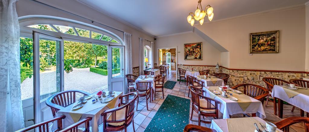 Landhotel Schwarzer Adler Suelzetal Ngoại thất bức ảnh