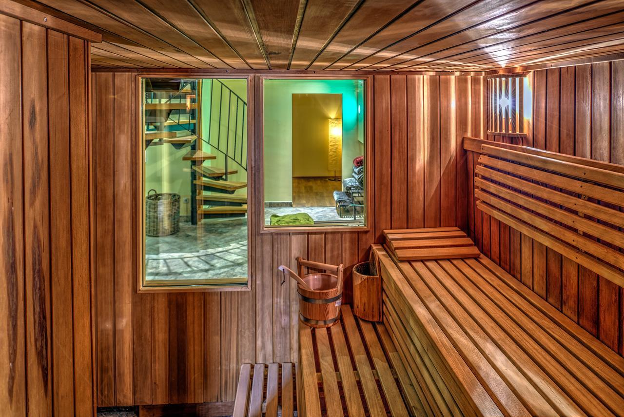 Landhotel Schwarzer Adler Suelzetal Ngoại thất bức ảnh